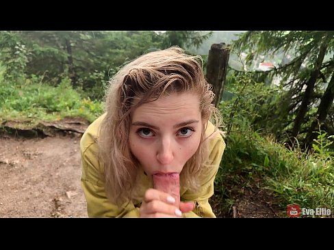 ❤️ Gadis menelan air mani setelah blowjob publik - Eva Elfi ❤️ Video porno di id.eggporncomics.ru